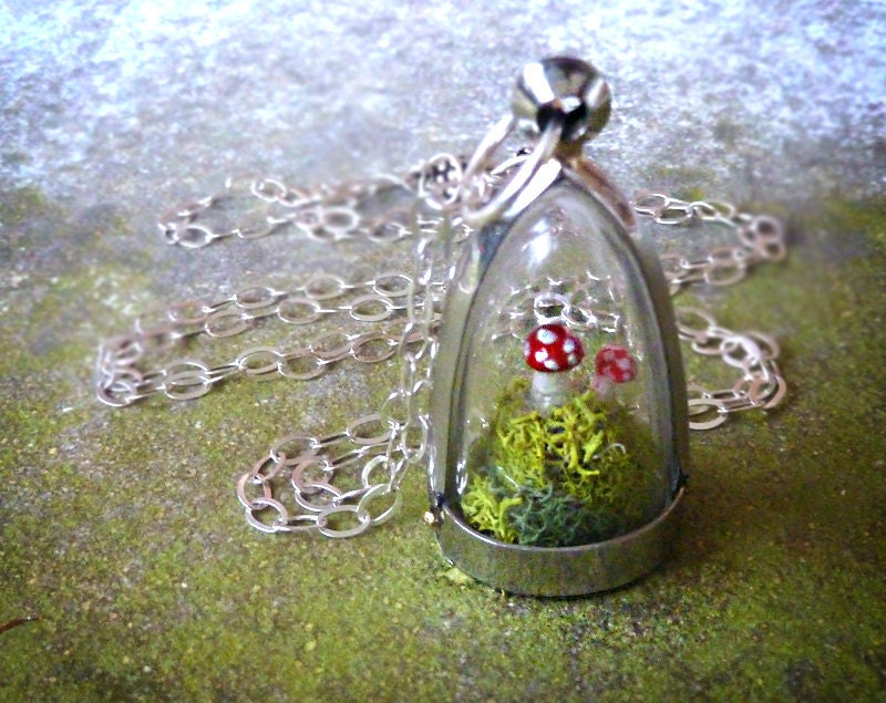 Terrarium Moss Toadstool Necklace. The Enchanted Faerie Mushroom Device of Doom. Sterling Silver Chain