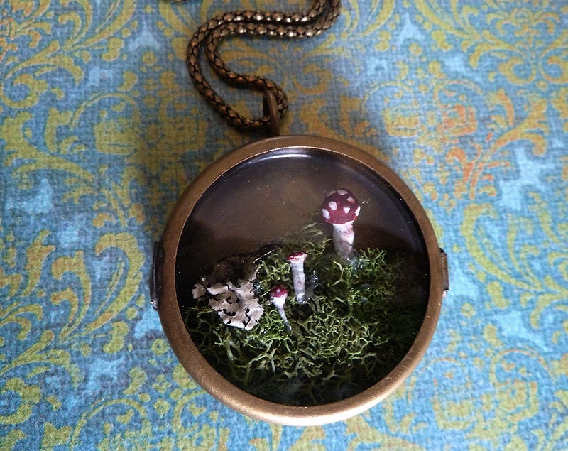 Moss Terrarium Woodland Mushroom Locket Necklace.. Toadstool Wonderland..Miniature Jewelry