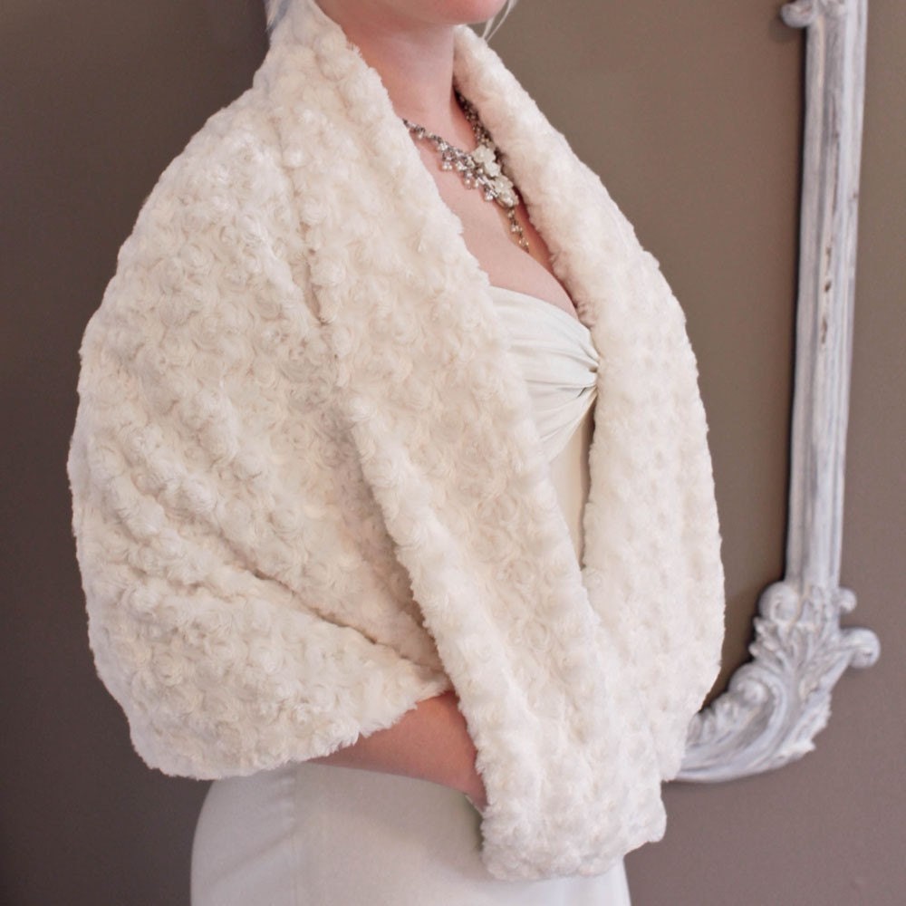 White Rosette Faux Fur Bridal Cape