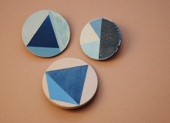 Handpainted wooden KIT of PINS / n.46