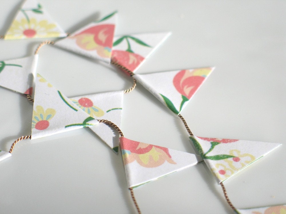 tiny flag banner - pink flowers Il_170x135
