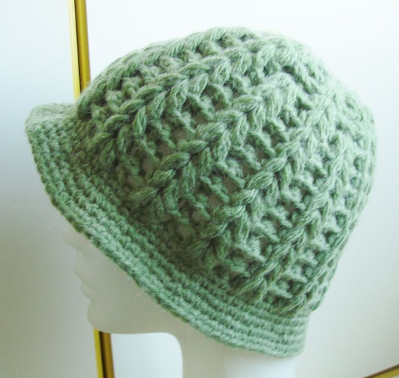 Hand Crocheted Hat Womens Hat - The Flapper Hat in Pistachio Green
