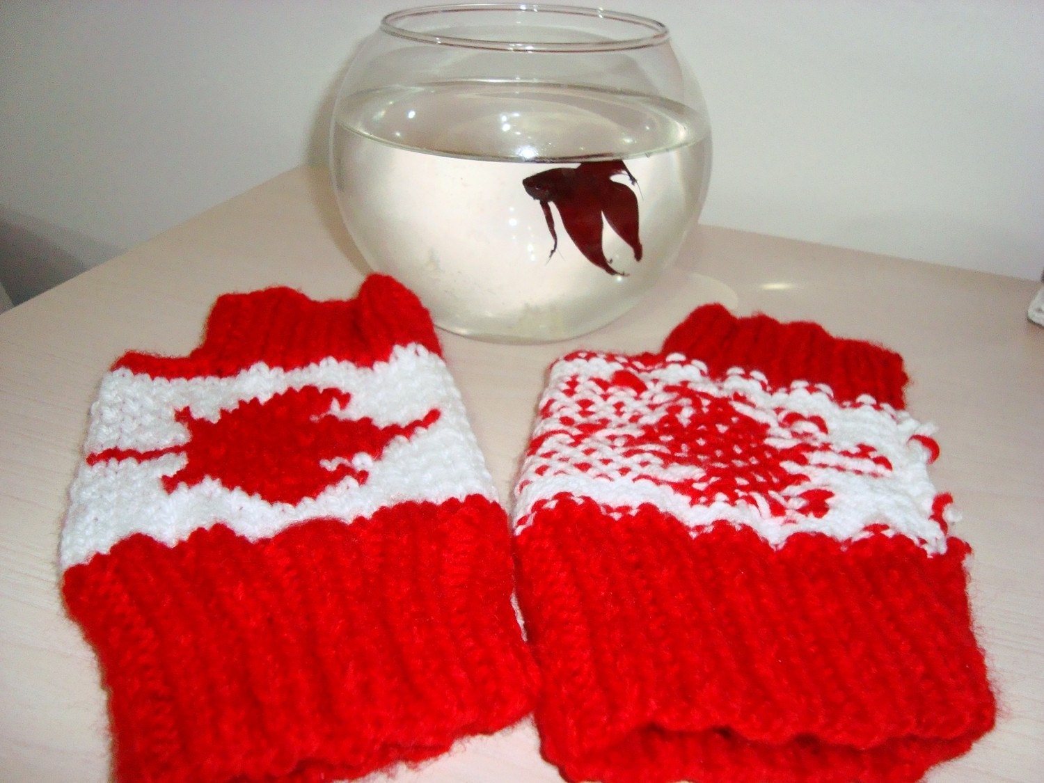 Canadian Flag Fingerless Mittens Gloves for Mens - Red White - Winter Accessories bikes sports