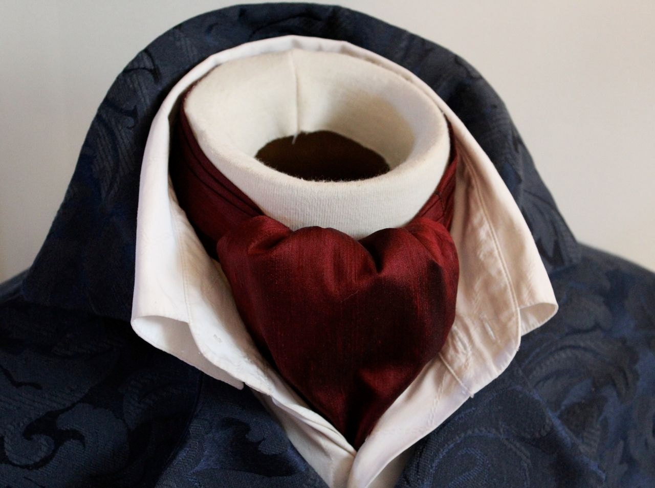 DAY Cravat Victorian Ascot Tie Cravat - Maroon Red Wine Dupioni SILK