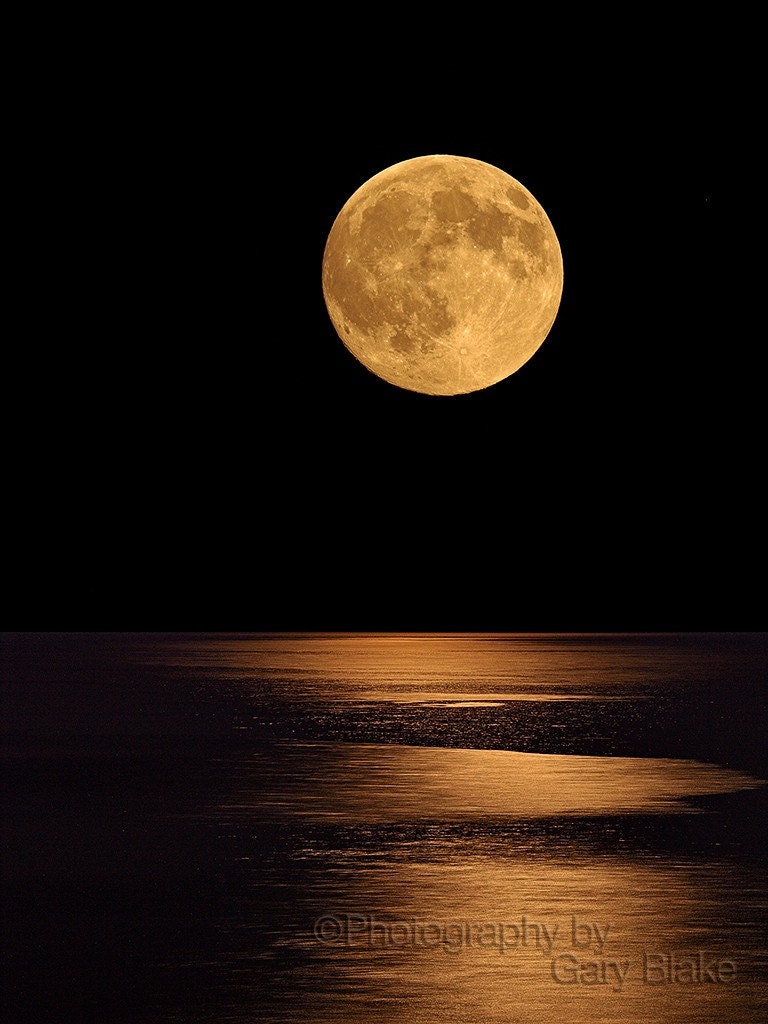 Full Moon Orange