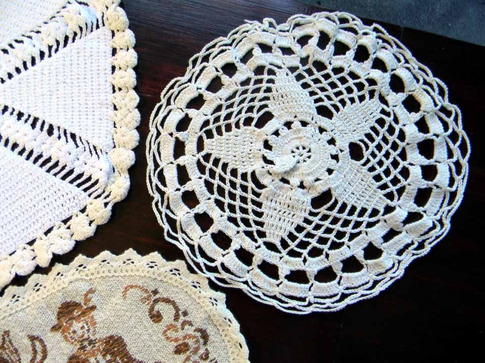 3 Beautiful Assorted Vintage Crochet Lace Doilies 4766