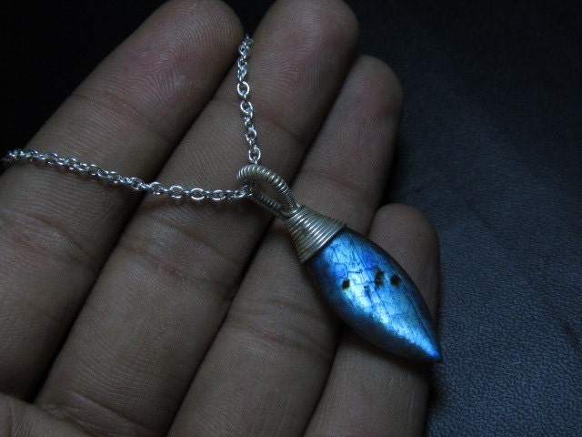 AAA - Labradorite Sterling Silver gem stone Wirewrap Pendant