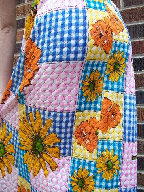 Sweet 70s QUILTED POPPY and DAISY Print MAXI Skirt