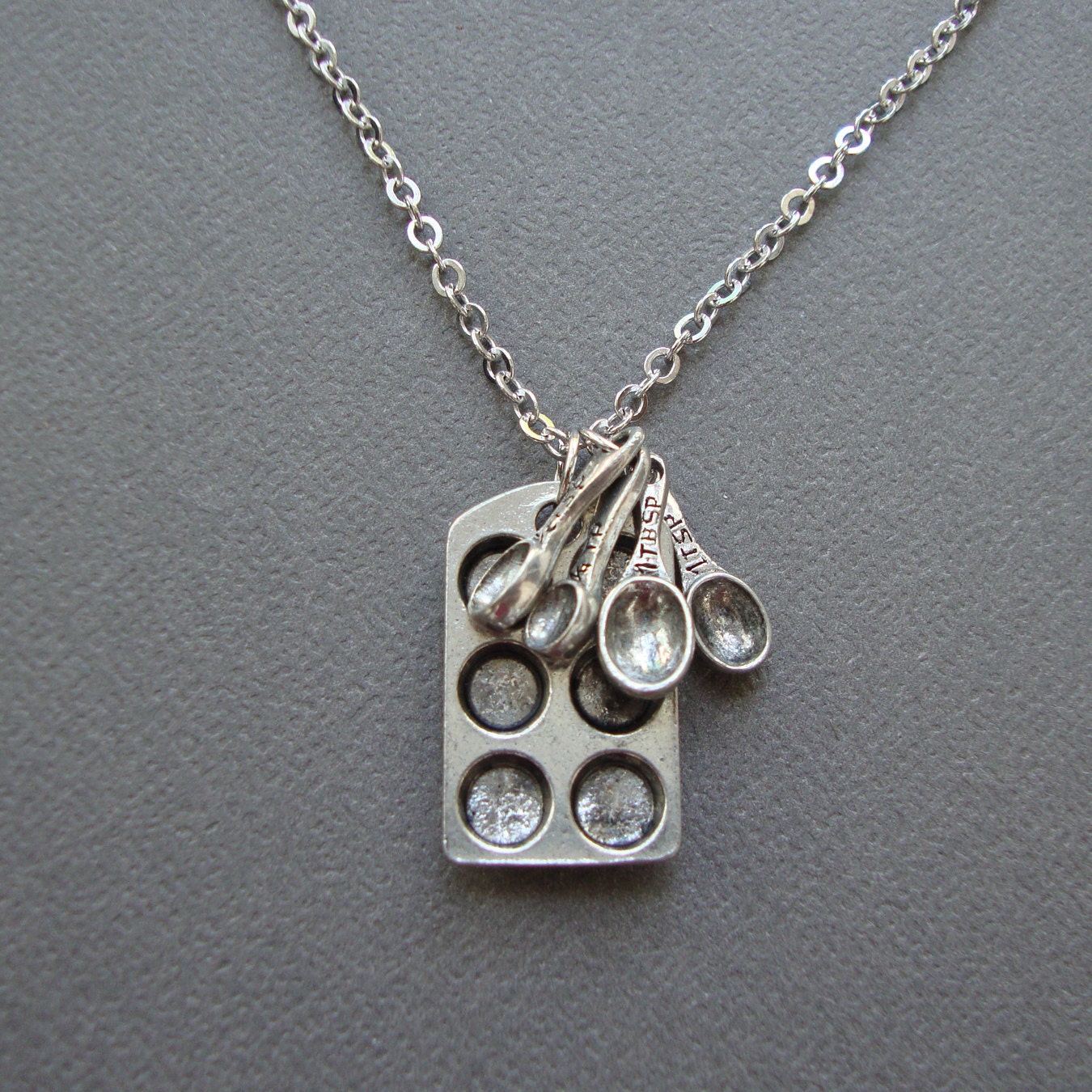Gourmet Necklace - Measuring Spoons & Muffin Pan, Chef, Cook, Baker, special friend lovely gift, charm gourmet necklace