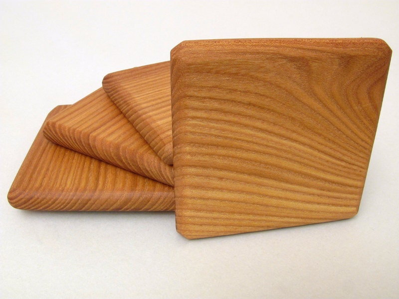 Simply Natural Red Elm Wood Coaster Set - Continuous Grain Pattern - Food Safe Oil Finish . Timber Green Woods