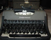Underwood Leader Typewriter With Case