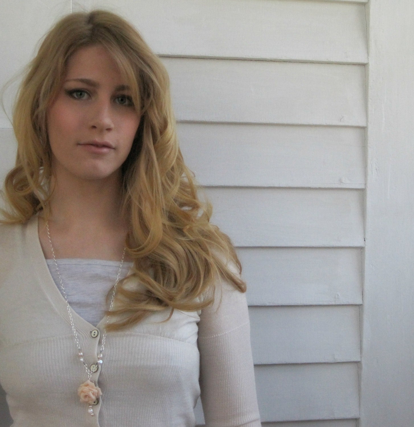 Long Peach Rose Lariat Necklace / GARDEN PARTY/ 060