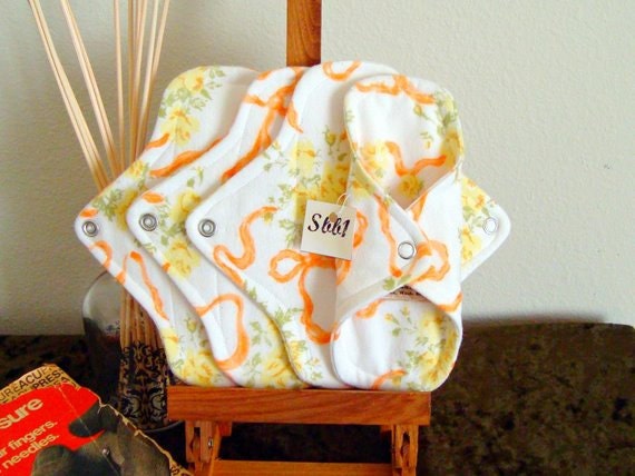 Set Of 4 Wide Wing Cotton Flannel Panty Liner Menstrual Pads in Ribbon and Flowers Print