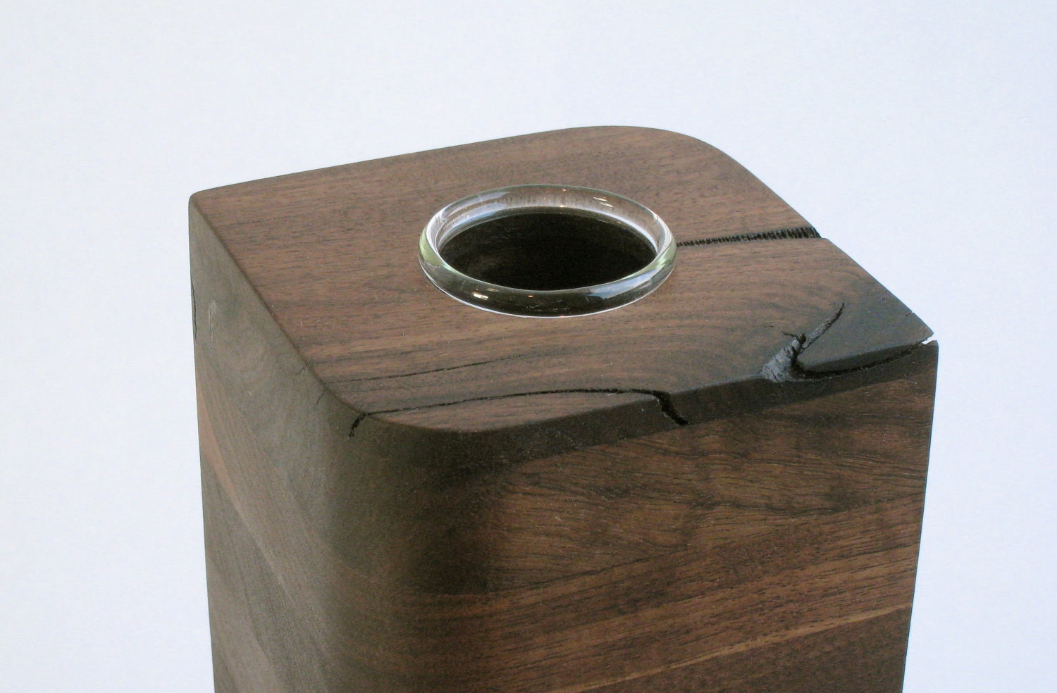Medium Leaf Vase in Walnut