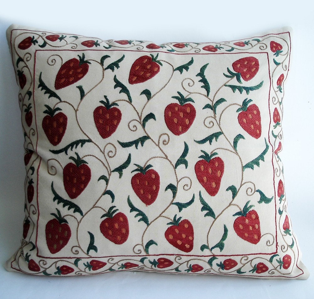 Sukan / Vintage Hand Embroidered Suzani Pillow Cover - 20x20 inch