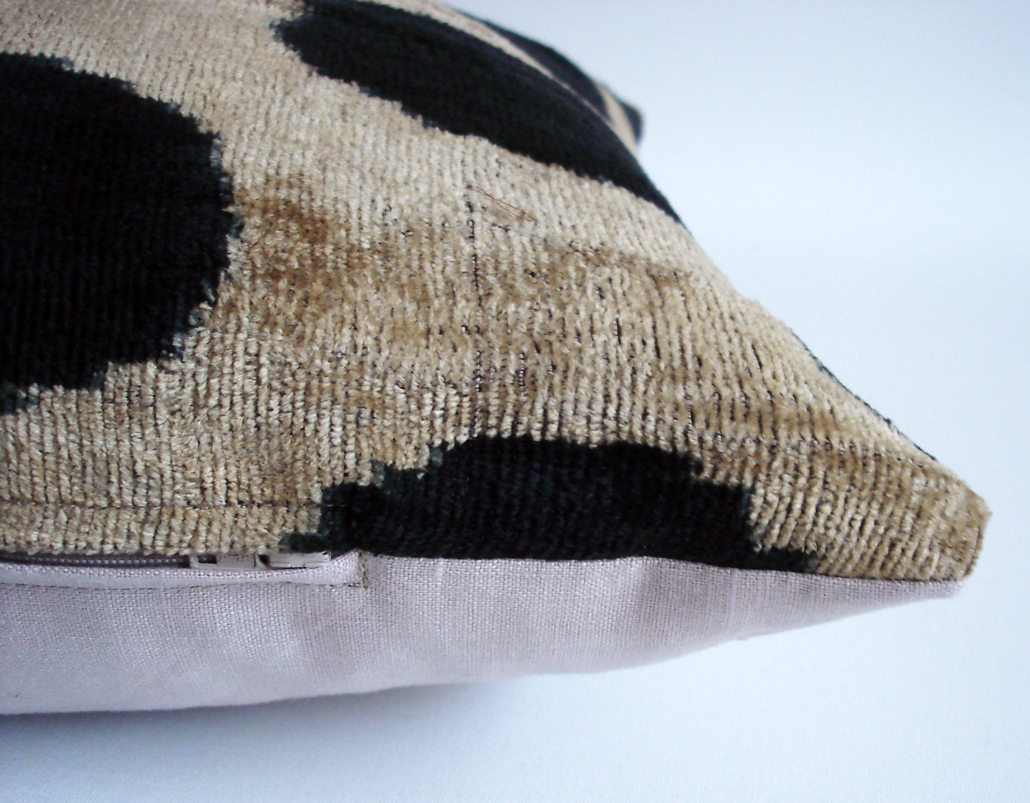 Sukan / SALE, Decorative Pillow,Throw Pillow Cover, ikat Velvet Pillow Cover, 16x24 inch Black, Beige Color