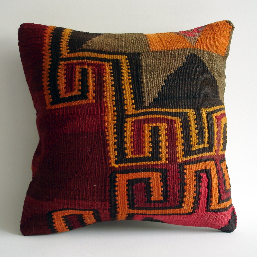 Sukan / Modern Bohemian Throw Pillow. Handwoven Wool Vintage Tribal Turkish Kilim Pillow Cover. 16x16 inch