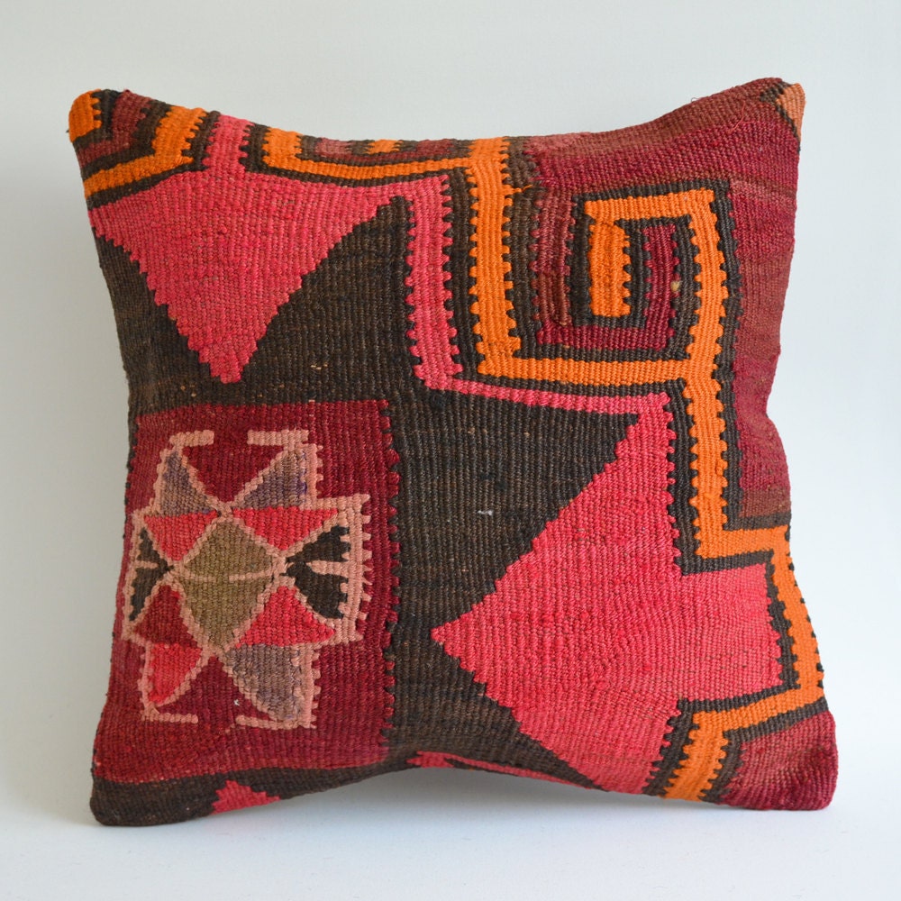 Sukan / Modern Bohemian Throw Pillow. Handwoven Wool Vintage Tribal Turkish Kilim Pillow Cover. 16x16 inch