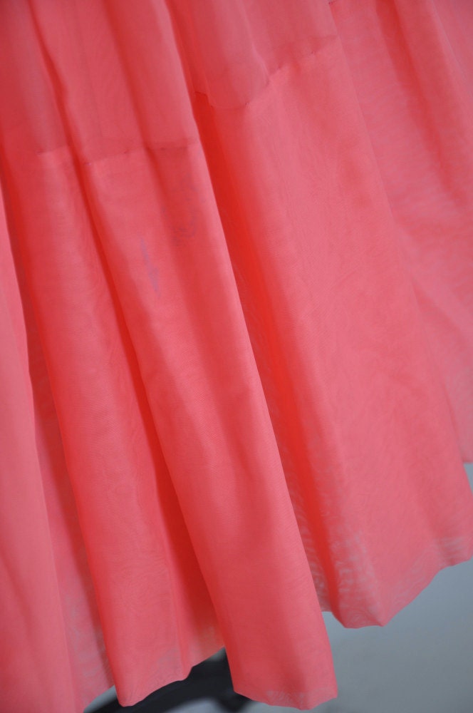 LAST CHANCE 35% off SALE 1950s vintage dress // 50s cocktail party full skirt dress // Cup Cake Princess