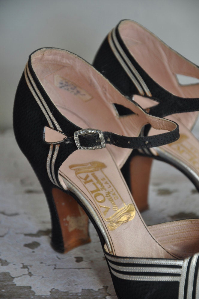 vintage 1930s 30s heels / 1930s rare designer glam sliver stripe heels / Sliver Tinsel Tree