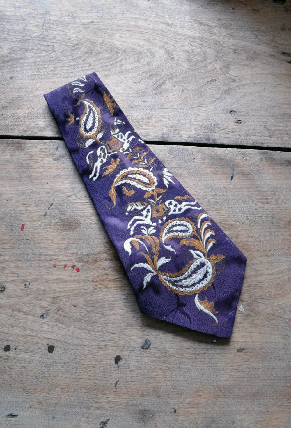 1940s swing era purple tie