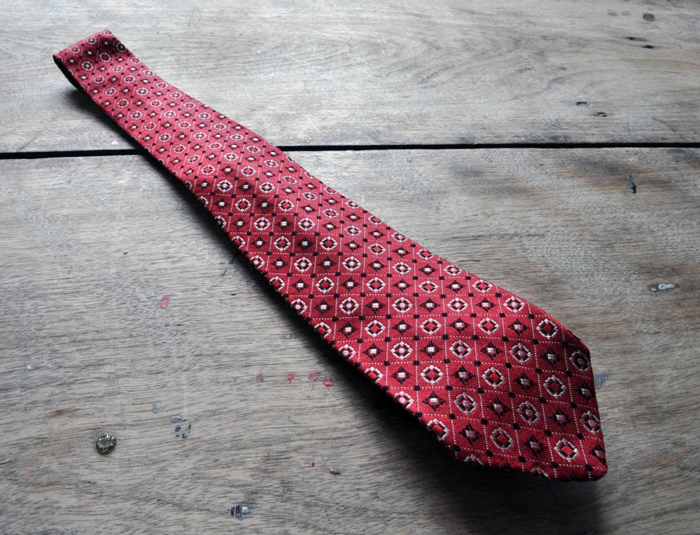 1960s red silk tie