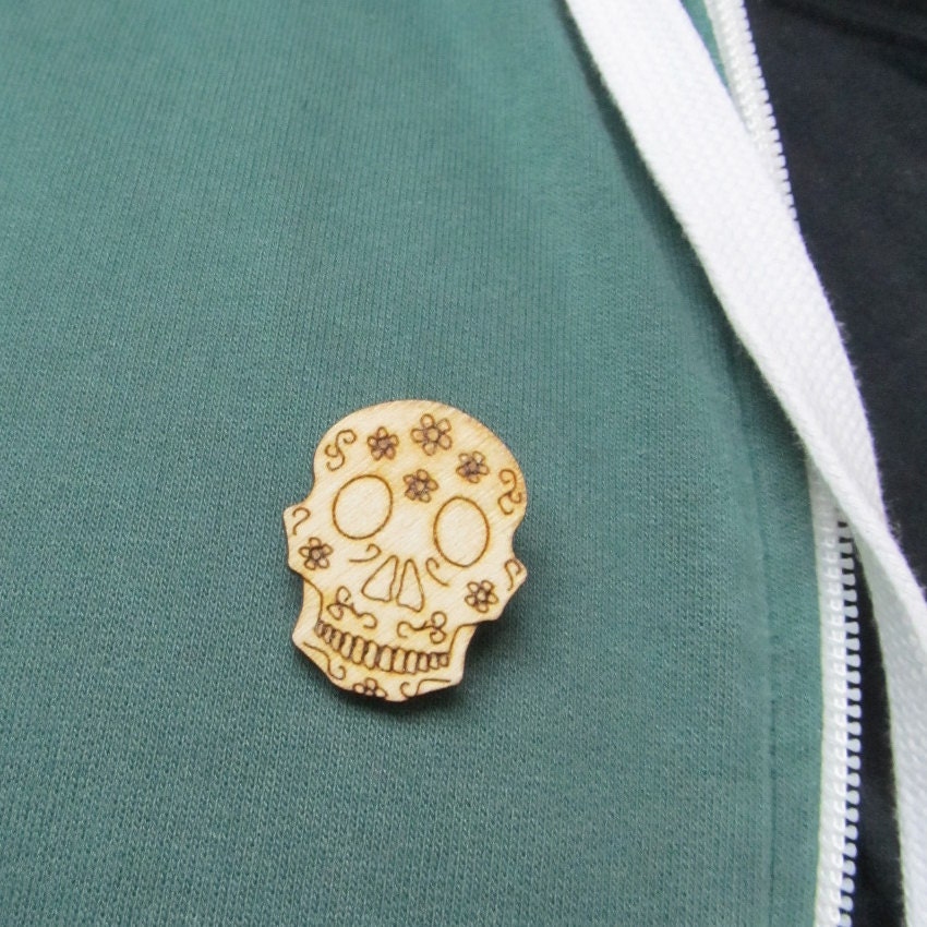 Día de los Muertos Calavera (Day of the Dead Skull) Wooden Brooch