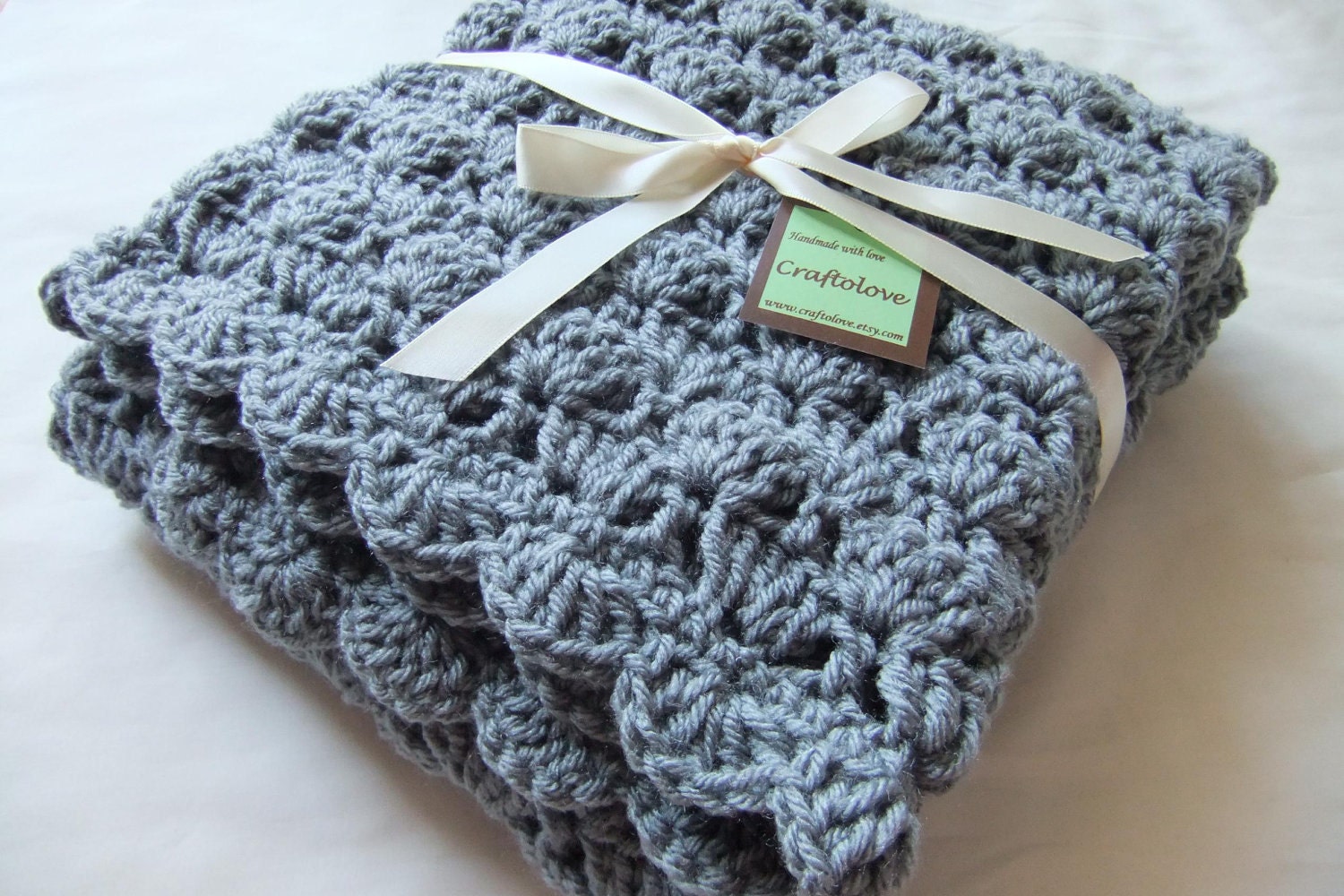 Crochet baby blanket - Baby Boy Blanket and Baby Girl Blanket Crib size Silver Grey Shells blanket- Unisex Neutral blanket