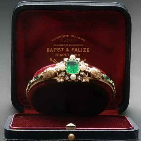Victorian gold diamond bangle with magnificent emerald in box by bapst & falize (ca.1870)