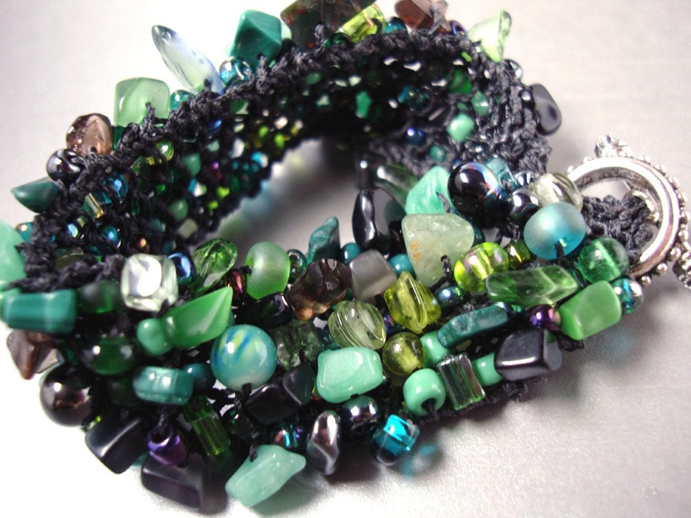 Bracelet Green Emerald Ilse Cuff - original lapisbeach hand knit beaded bracelet in gorgeous semi precious greens and black