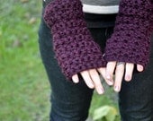 Fingerless Gloves in Eggplant Purple