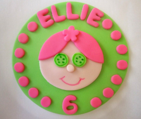 Fondant Cake Topper Quantity - 1. Design - Spa Face with Cucumber Eyes