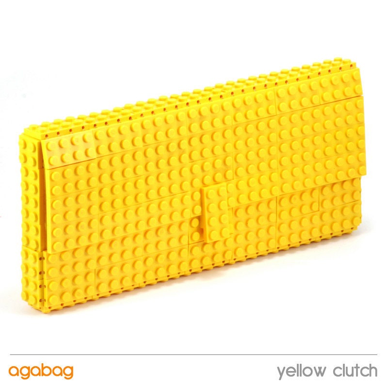 Yellow clutch made entirely of LEGO bricks - agabag