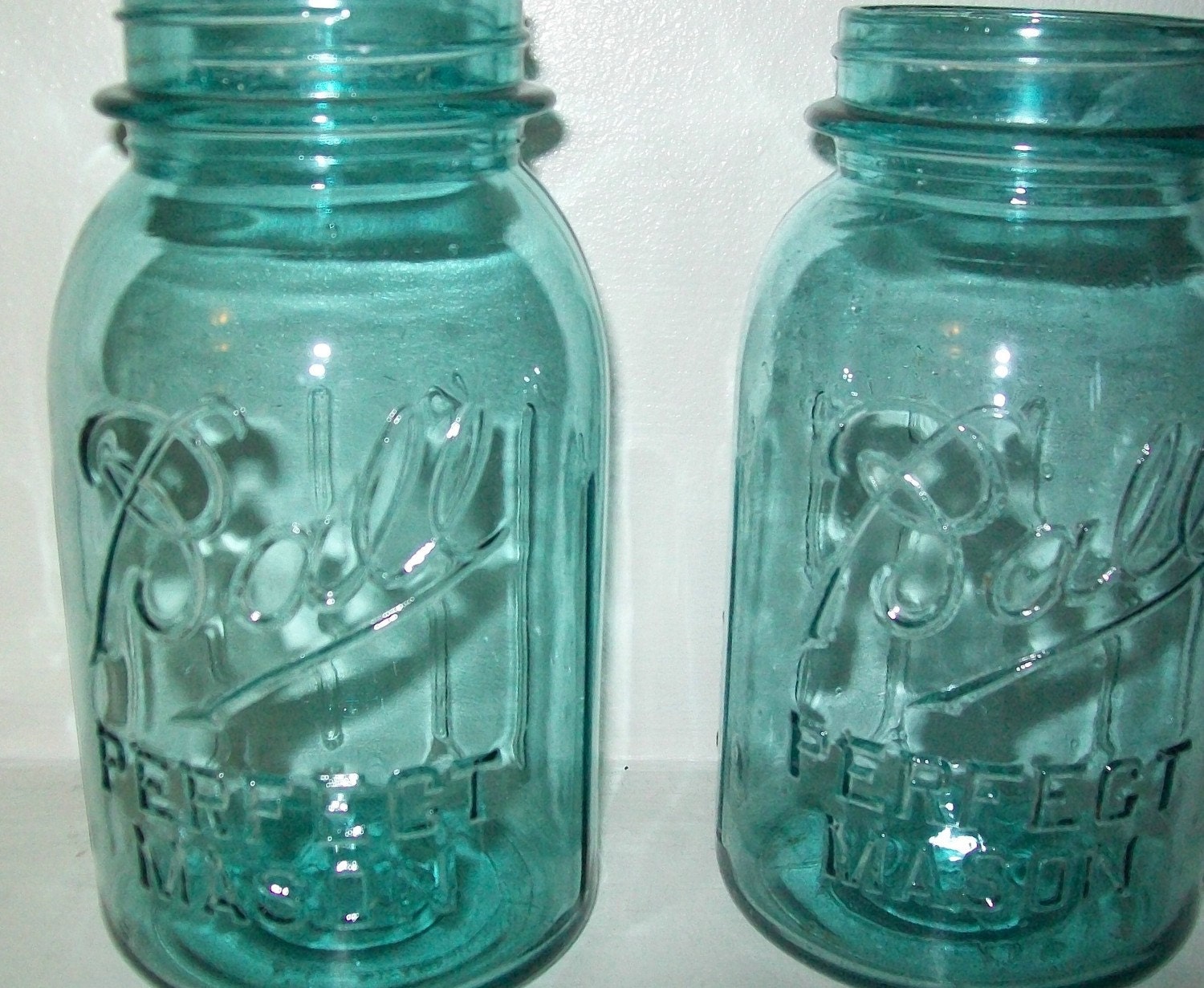 8 Vintage Aqua Blue Ball Mason Quart  Canning Fruit JARS Perfect for  Wedding Lanterns