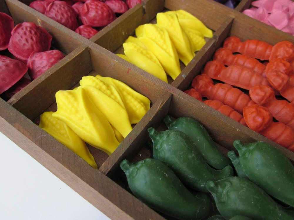 EARTH FRIENDLY Biodegradable HANDMADE Farmer's Market Soy Crayons (Set of 8)