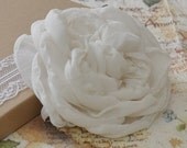 bridal hair flower, wedding fascinator,bridal flower fascinator,wedding hair clips, ivory chiffon Rose,wedding Hair Flower