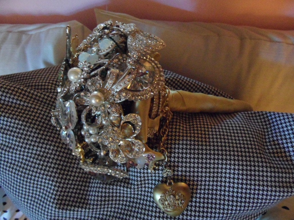 Home of the Brooch Bouquet by Amanda Jane