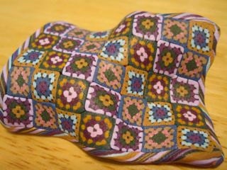 Polymer clay granny square afghan tutorial: How to make a miniature knit or crochet blanket