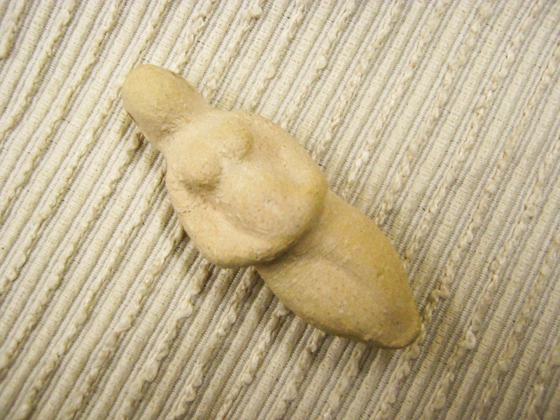 Mother's Day Gift / Clay Goddess Bead / Amulet / Talisman Pendant / Craft  Supply / Venus Sculpture