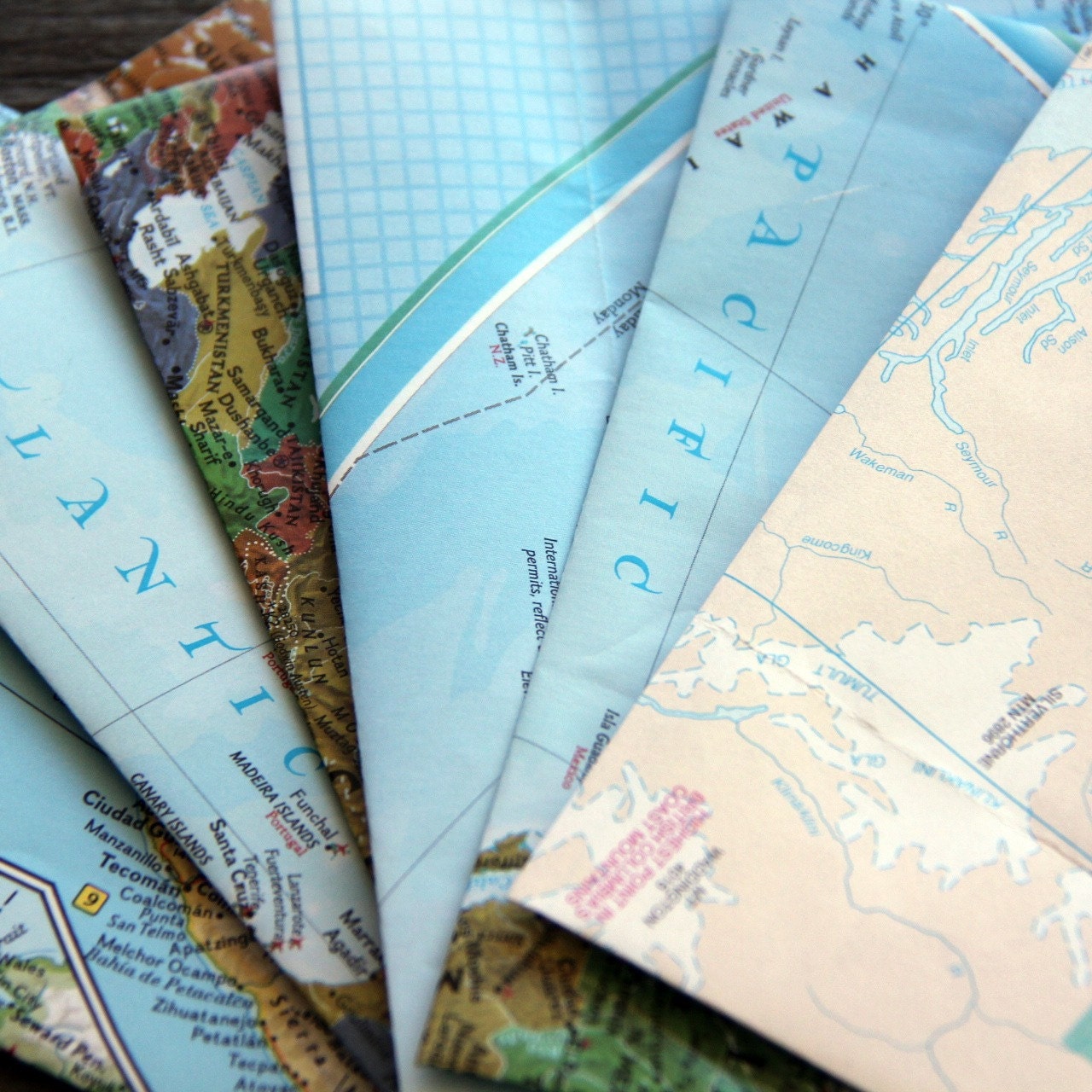 Map Envelopes A2 with Labels and peel and stick flap set of 6