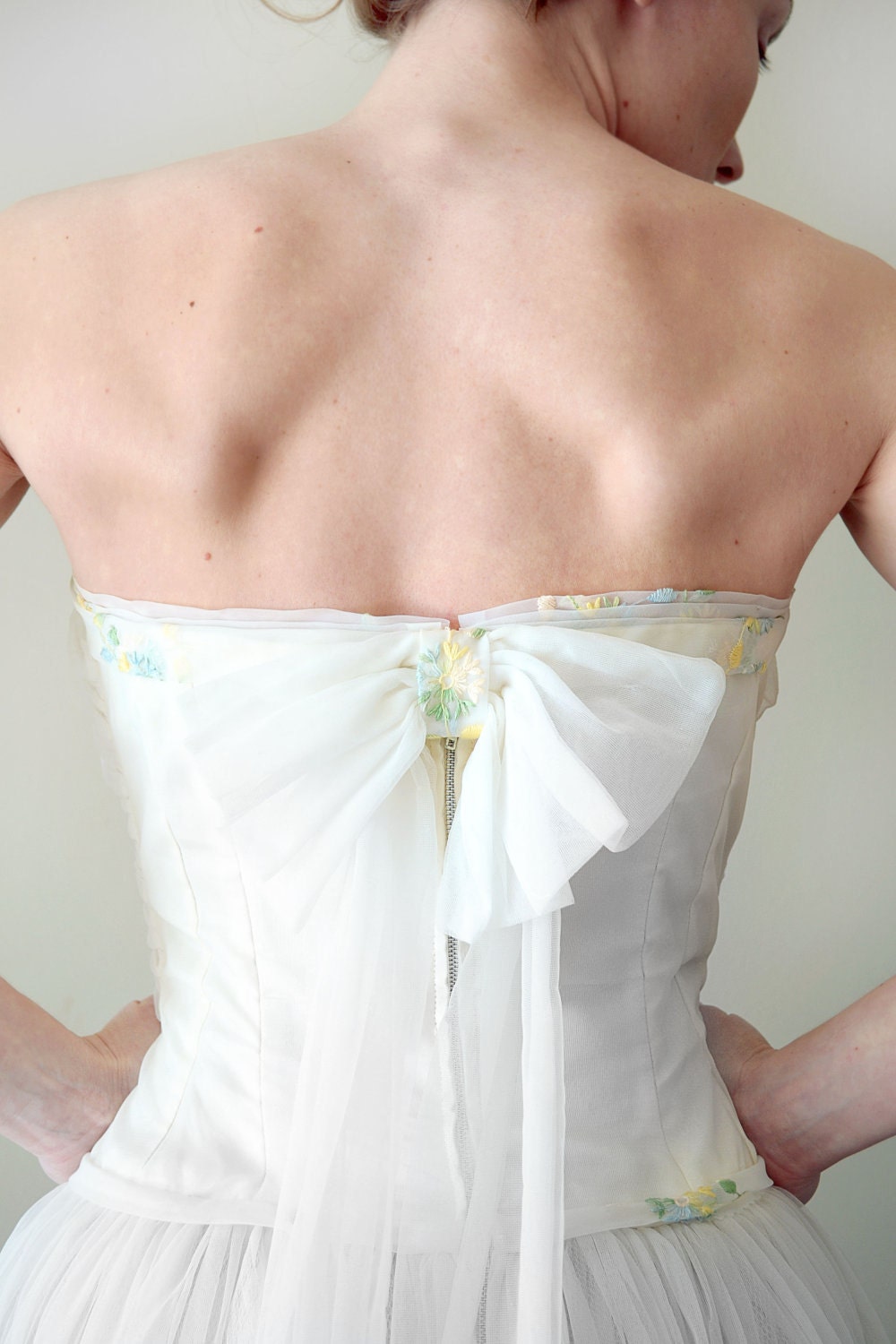 vintage 1950s dress - 50s wedding dress / white tulle full skirt ball gown