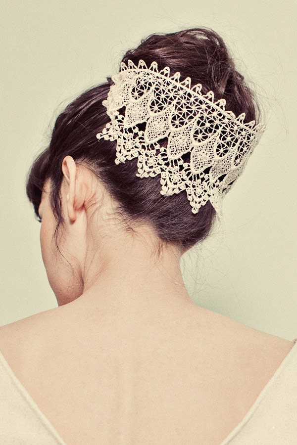 Venetian lace hairpiece- style 124