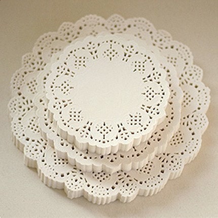 Flower Lace Paper Doilies 7.5 inch (200 sheets)