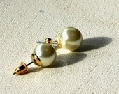 Simple Classic Creme Pearl Stud Earrings for Bridesmaids Matron of Honor and Wedding Party Bridal Jewelry