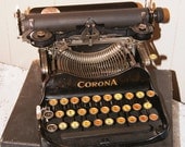 Corona Folding No3 Typewriter... Vintage for the writer... carrying Case... Great Condition...
