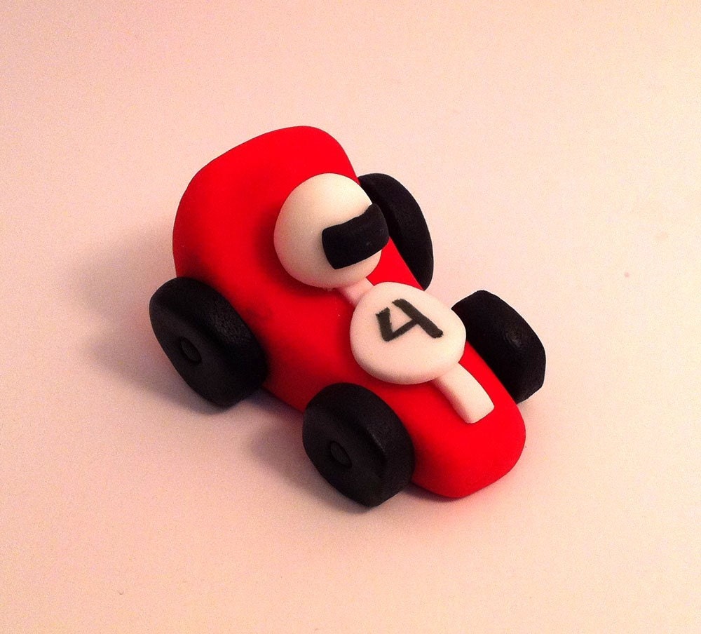 Race Cars Fondant Cake or Cupcake toppers, excellent idea for a cake topper or cupcakes