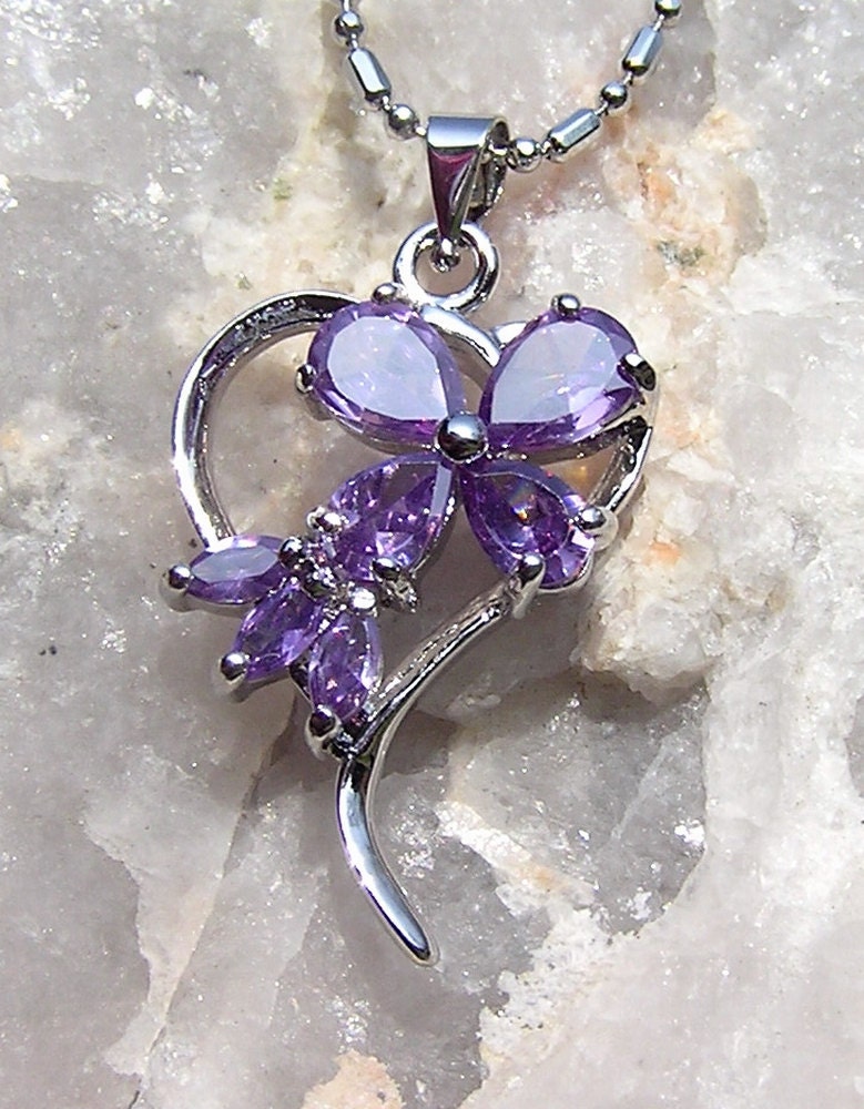 Pale Purple Amethyst Heart & Flower Pendant - Vintage