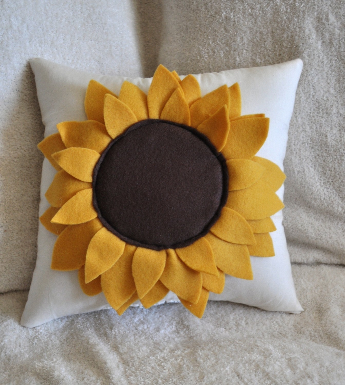 Sunflower Pillow 14x14