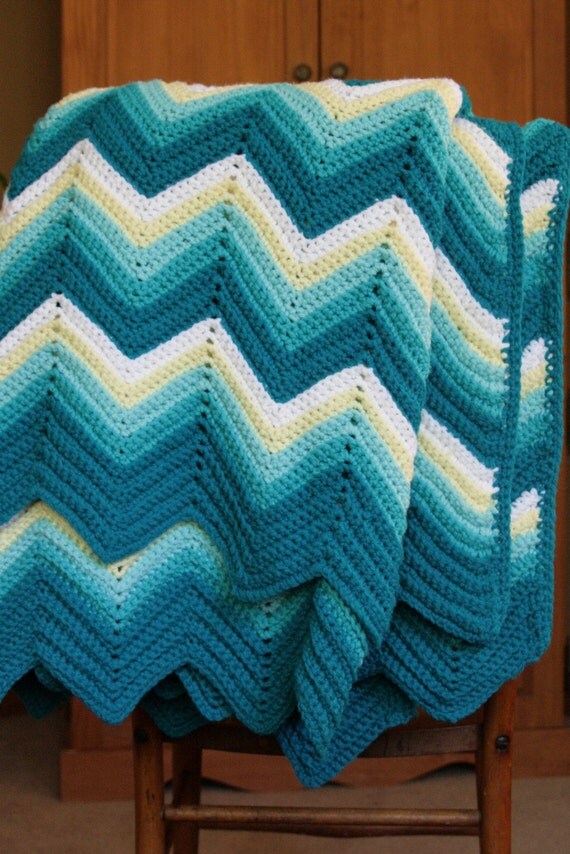 Vintage Crocheted Afghan Turquoise White Lemon Ripple