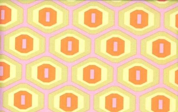 Amy Butler - MIDWEST MODERN - Honeycomb in Sand - 1 yard